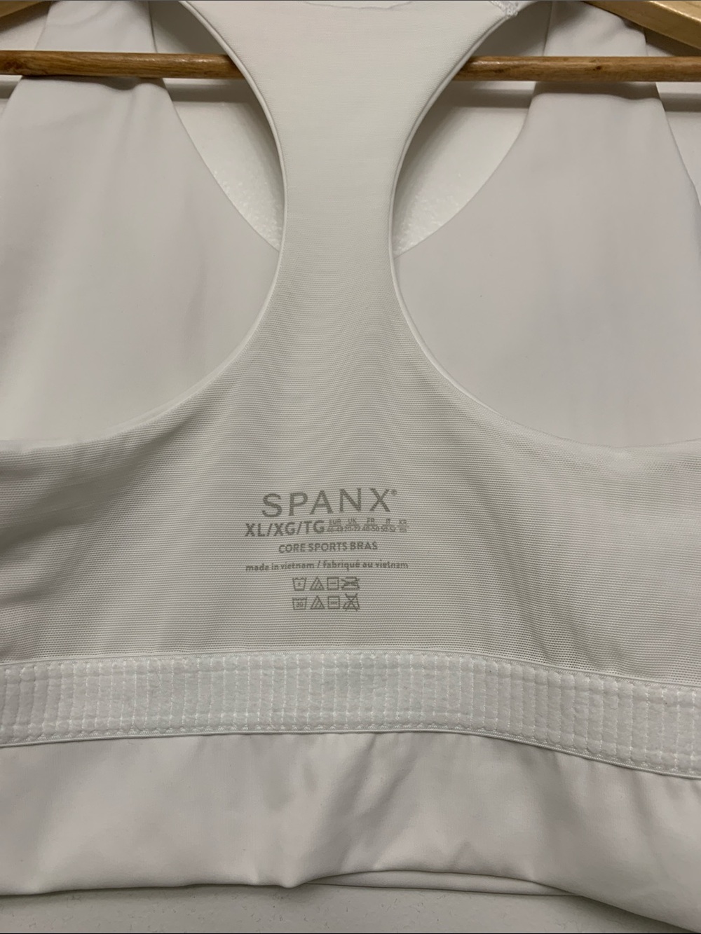 SPANX White Active Core Sports Bra in XL supportive, comfortable, lightweight. - Picture 8 of 8